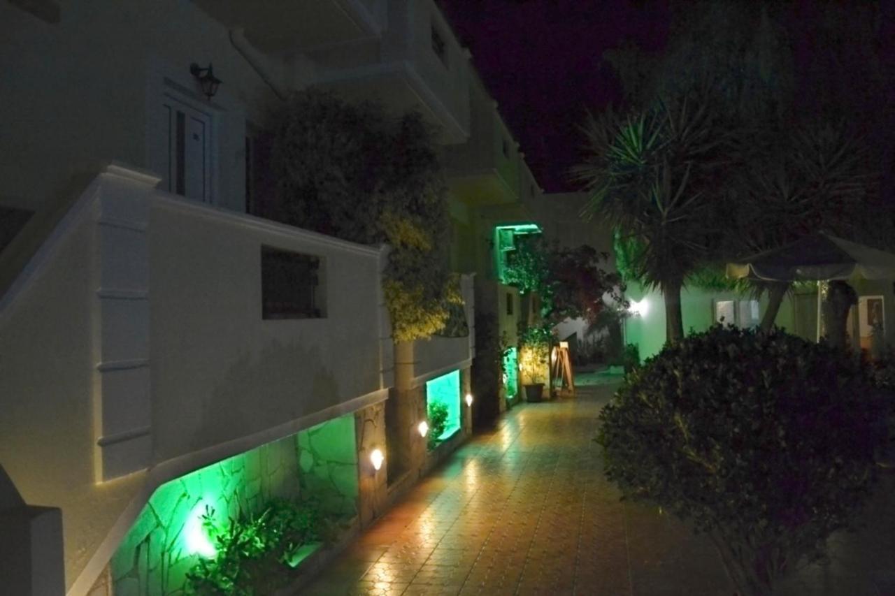 Sofia Studios & Apts Ayía Marína Exterior foto