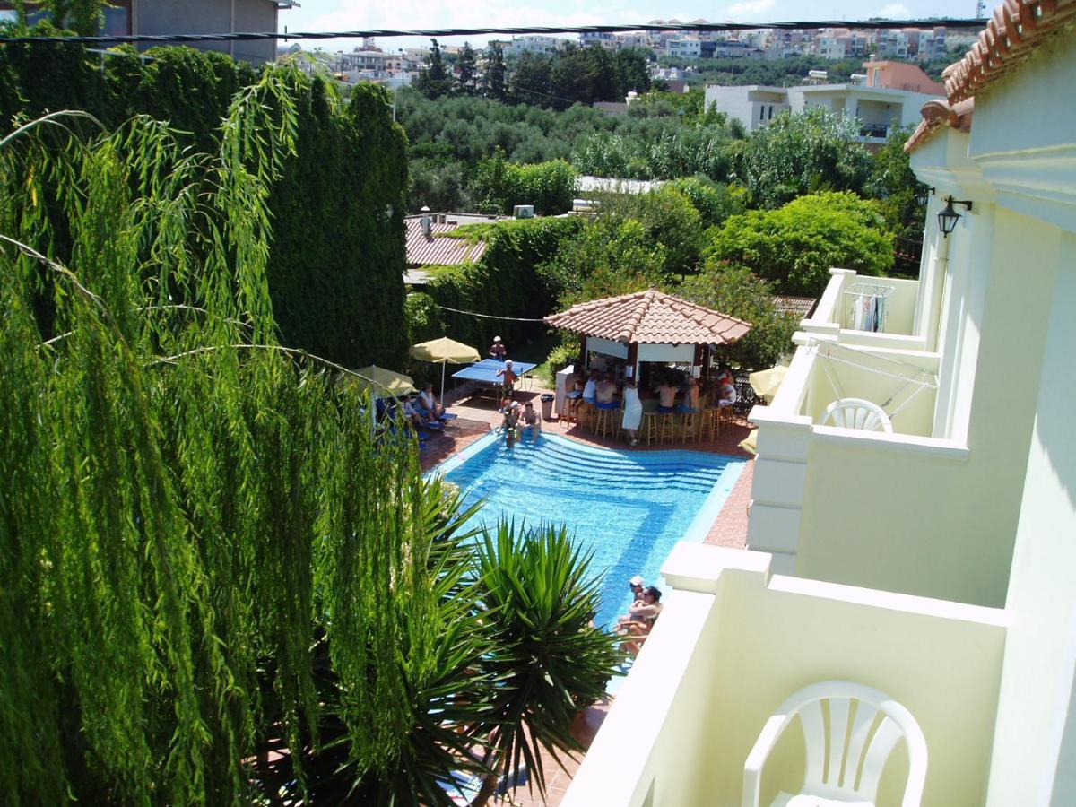Sofia Studios & Apts Ayía Marína Exterior foto